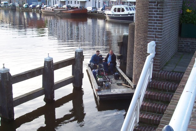 Gelukkig voeren de heren op tijd weg, zodat Frans Jacques van Watergroen aan de slag kon met het prepareren van de dukdalven